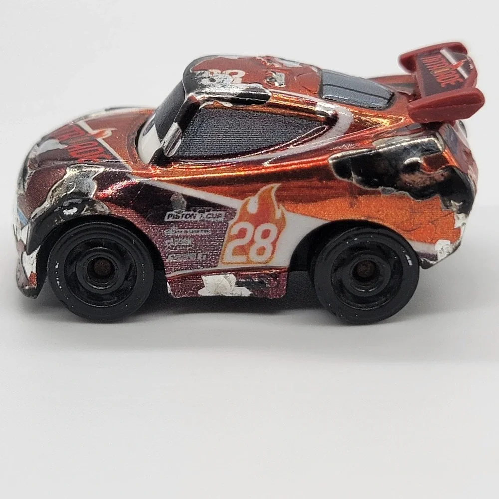 DISNEY 2017 PIXAR‎ CARS METALLIC TIM TREADLESS NITROADE #28 MINI RACERS DIECAST